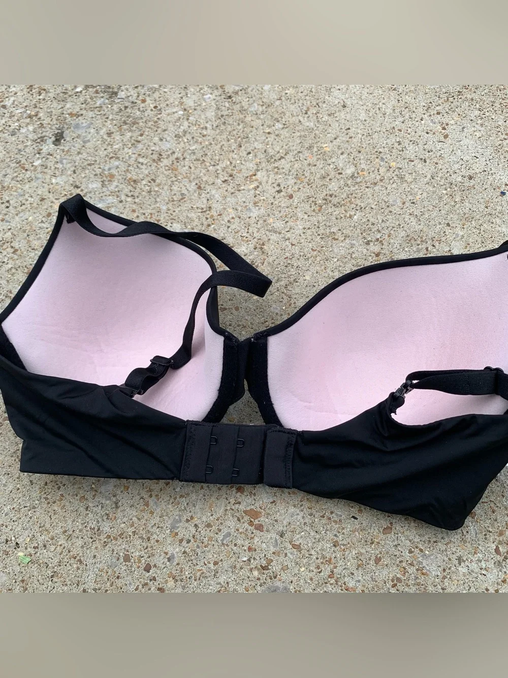 Victoria’s Secret 32DD Black T-Shirt Bra with Light Padding